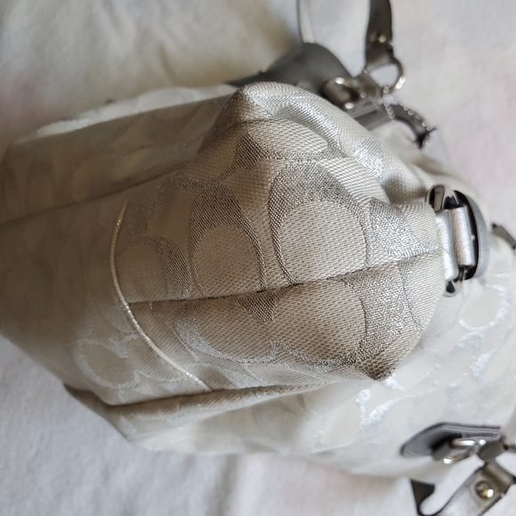 Coach Canvas Handbag - Picture 6 of 7